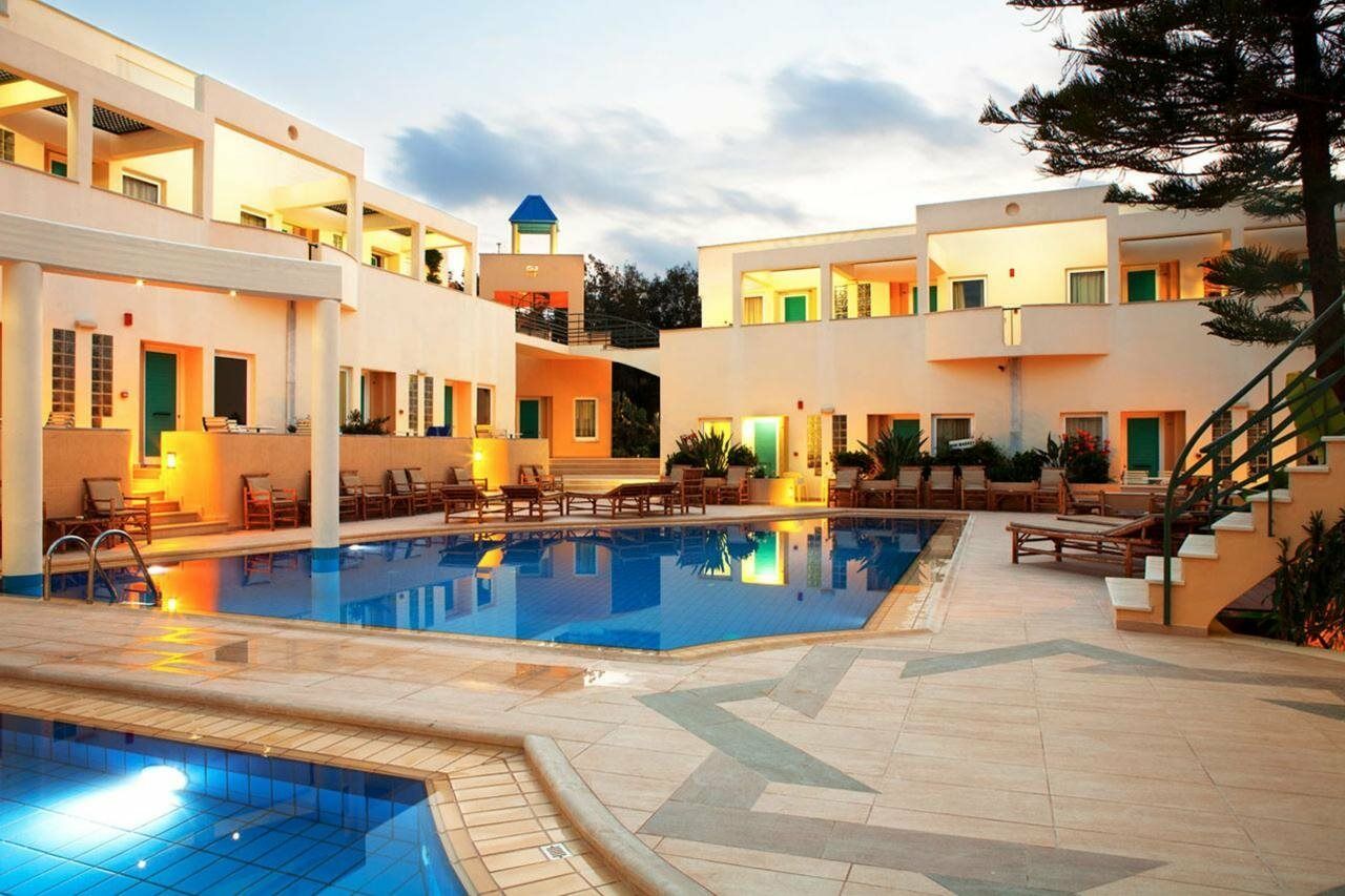 Forum Suites Kato Daratso Exterior photo